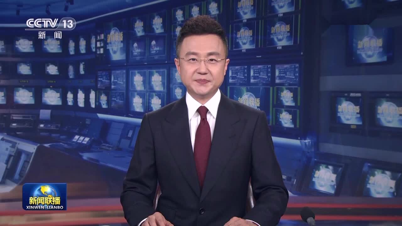 经中央军委批准 新编修的《军委主席负责制学习读本》印发全军