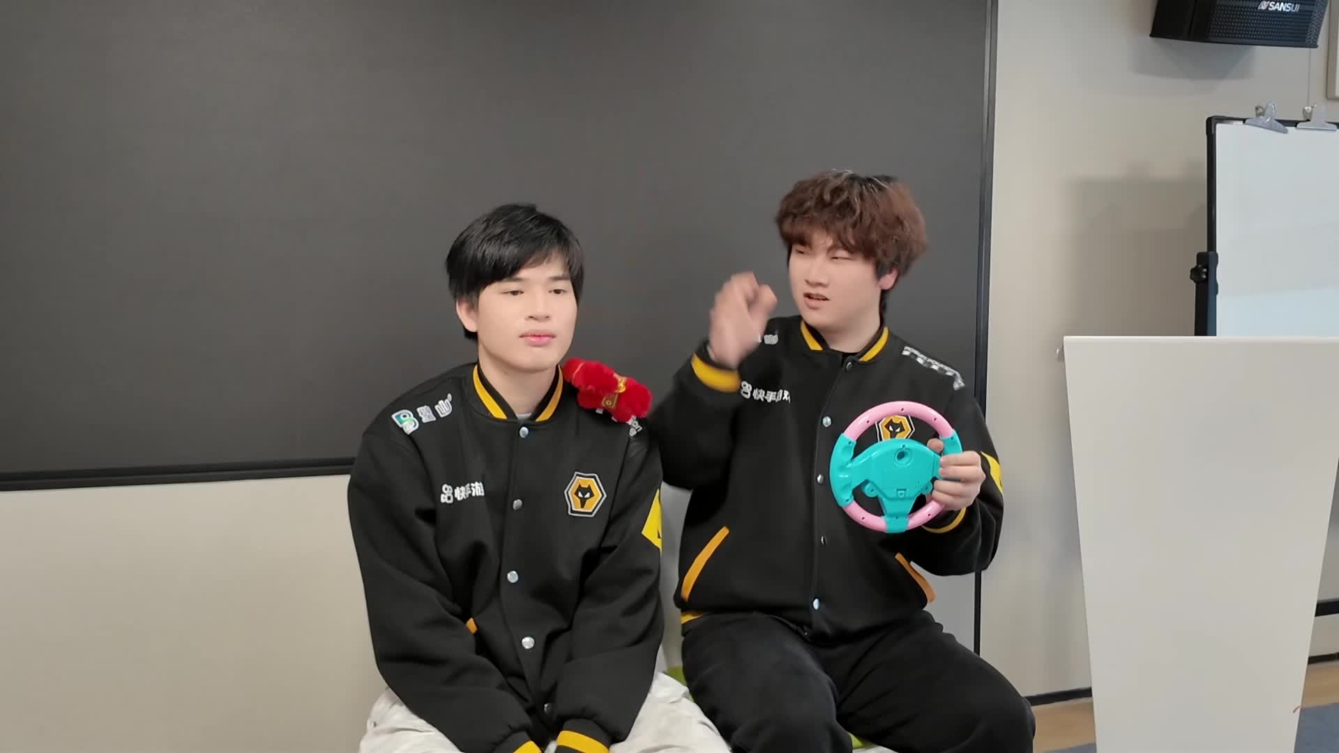 狼崽出没-深圳小年直播vlog